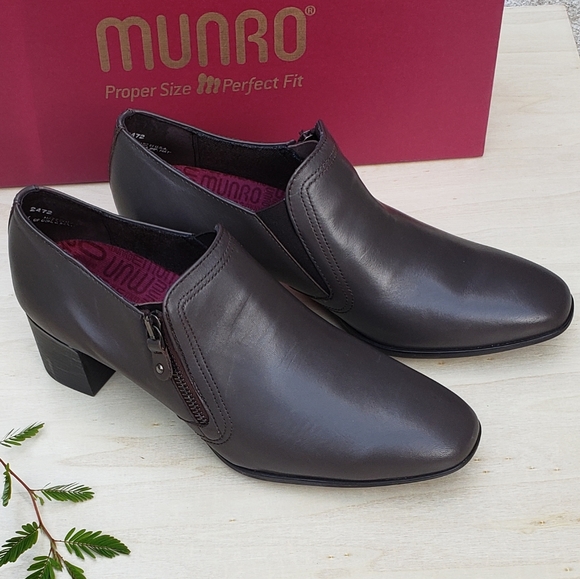 Munro Brown Leather Booties Shoes